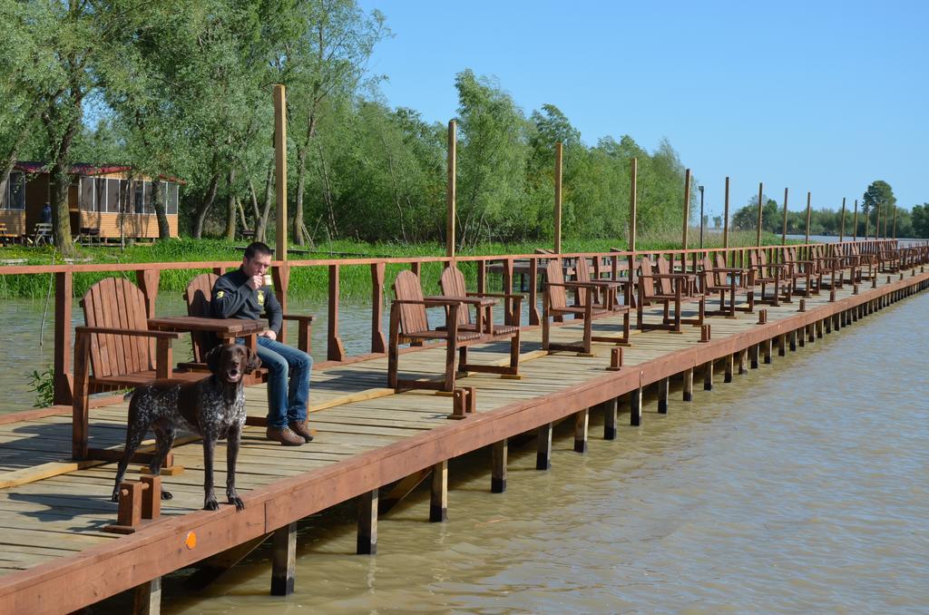Pelican City Vylkove Bagian luar foto