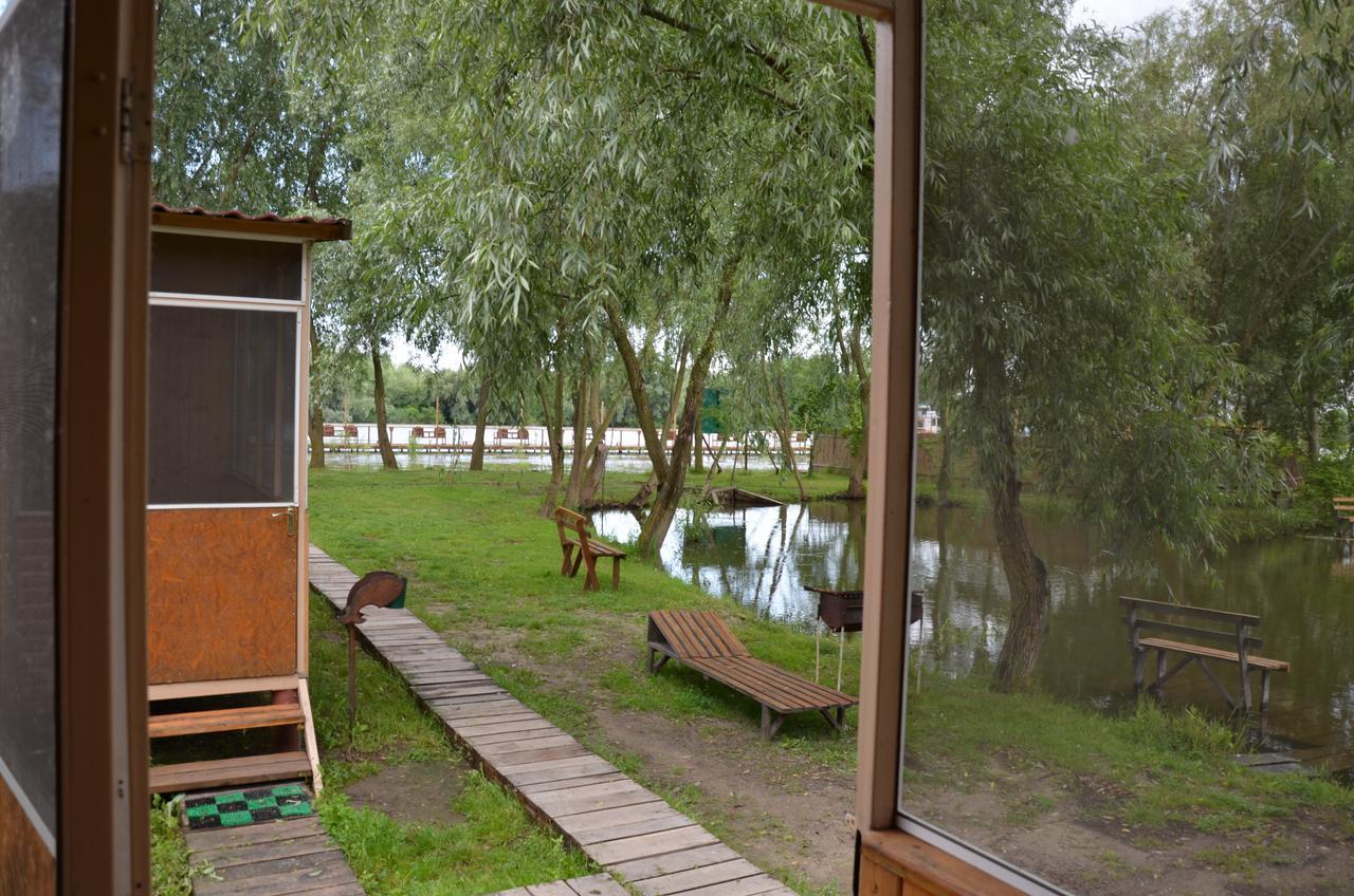 Pelican City Vylkove Bagian luar foto